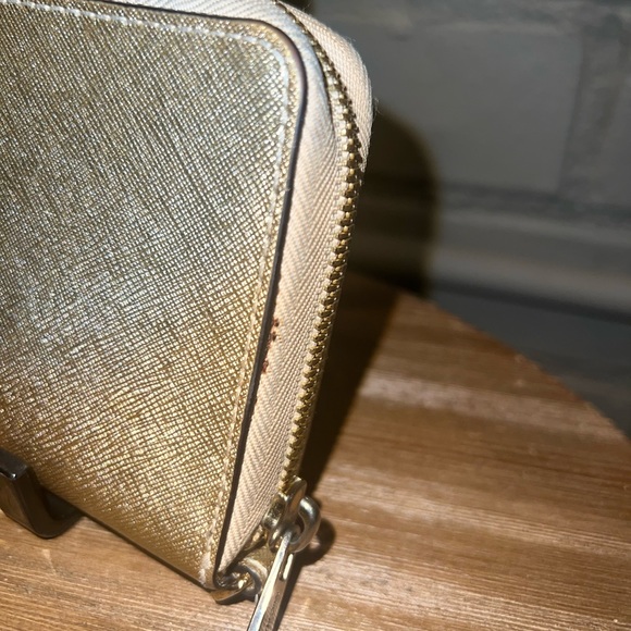 Michael Kors Gold Wallet - Picture 7 of 13